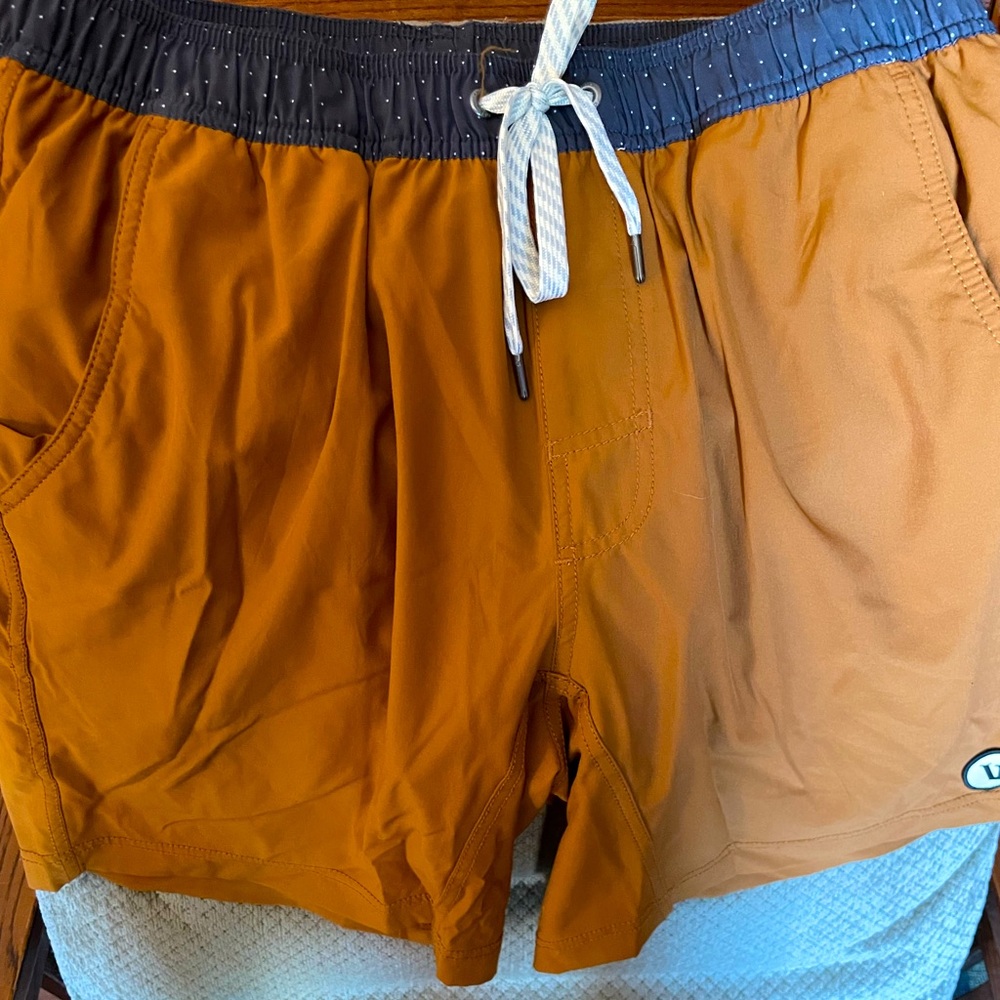 Vuori 2 pack medium kore shorts